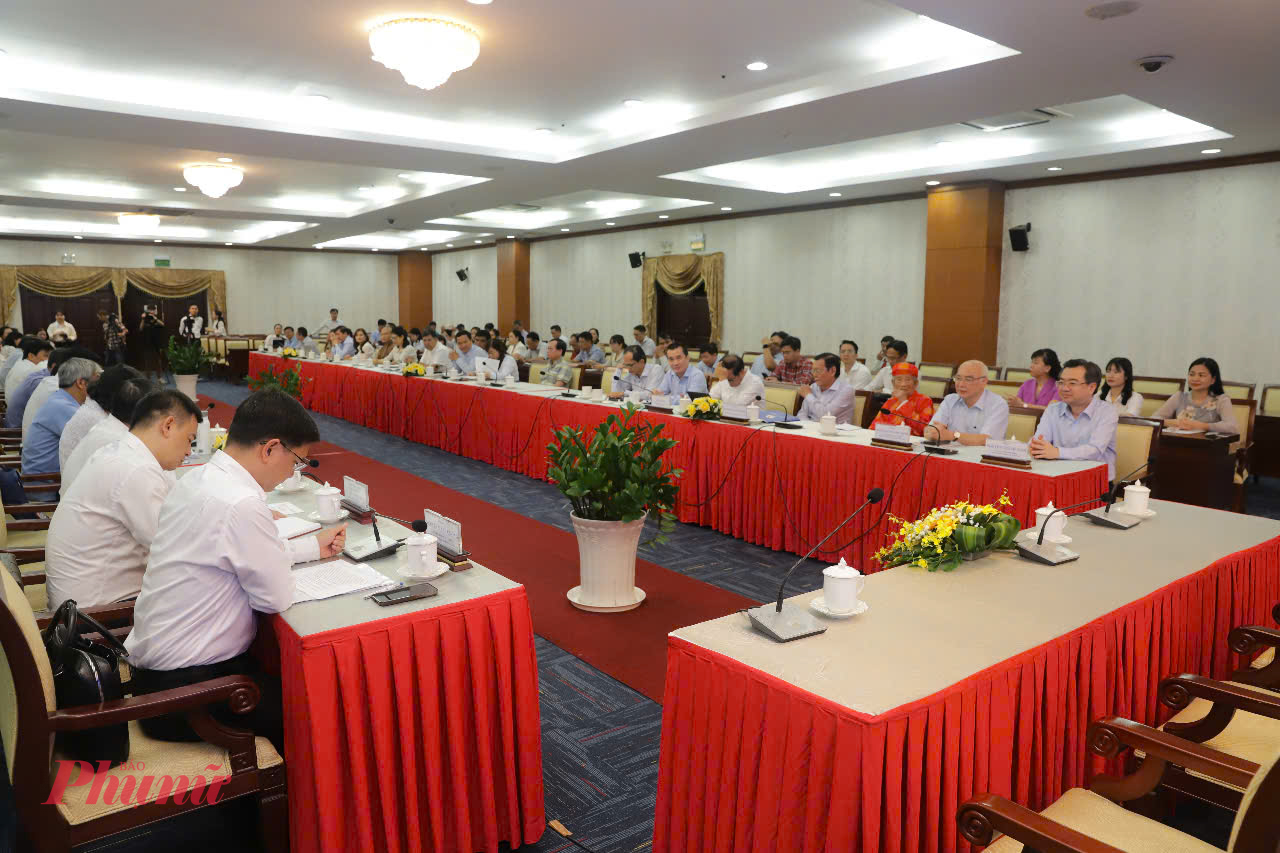 C&aacute;c đại biểu tham dự Hội nghị tổng kết c&ocirc;ng t&aacute;c b&aacute;o ch&iacute;, xuất bản năm 2024, triển khai nhiệm vụ 2025 - Ảnh: Trang Nguyễn