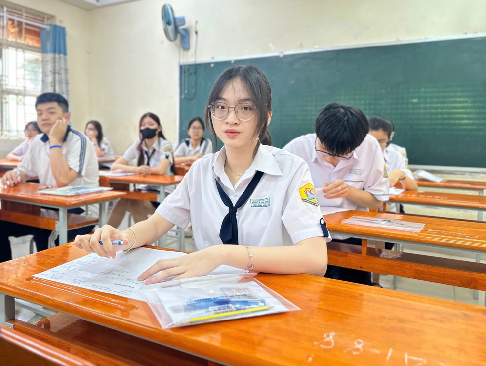 Th&iacute; sinh TPHCM thi tốt nghiệp THPT năm 2024