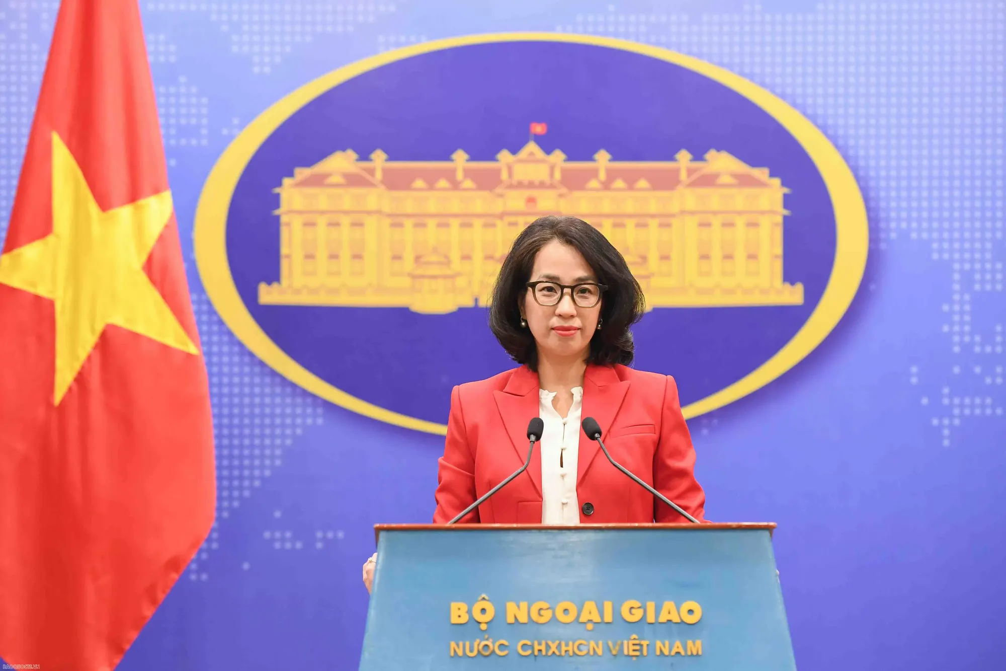 Người ph&aacute;t ng&ocirc;n Bộ Ngoại giao Phạm Thu Hằng