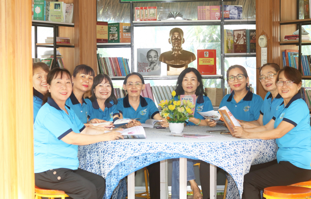 Thư viện cộng đồng phường Trung Mỹ T&acirc;y, TPHCM