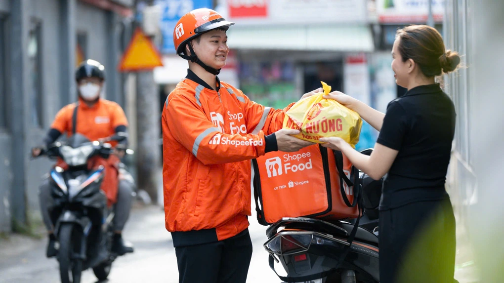 ShopeeFood l&agrave; nền tảng đặt đồ ăn trực tuyến được người d&ugrave;ng nhận biết h&agrave;ng đầu (theo kết quả khảo s&aacute;t do C&ocirc;ng ty NielsenIQ thực hiện) - Ảnh: MC