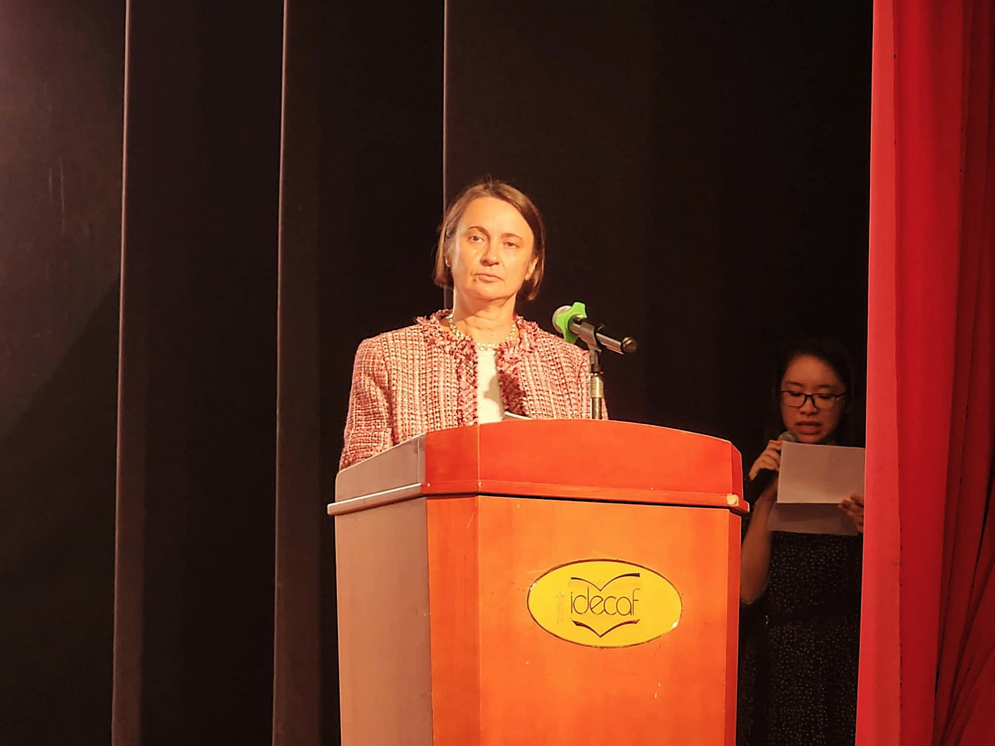 B&agrave; Emmanuelle Pavillon-Grosser, Tổng l&atilde;nh sự Ph&aacute;p tại TPHCM