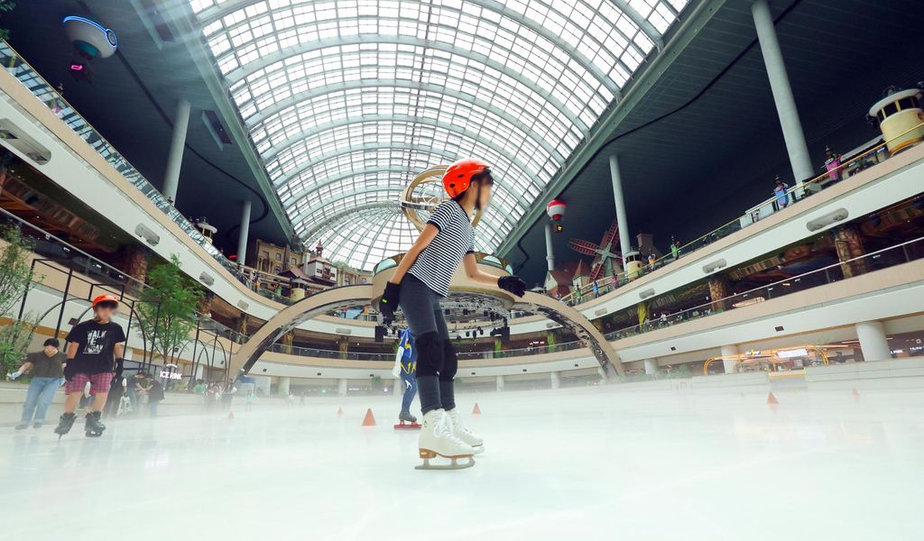 Sân trượt băng Lotte World. Ảnh: Newssis