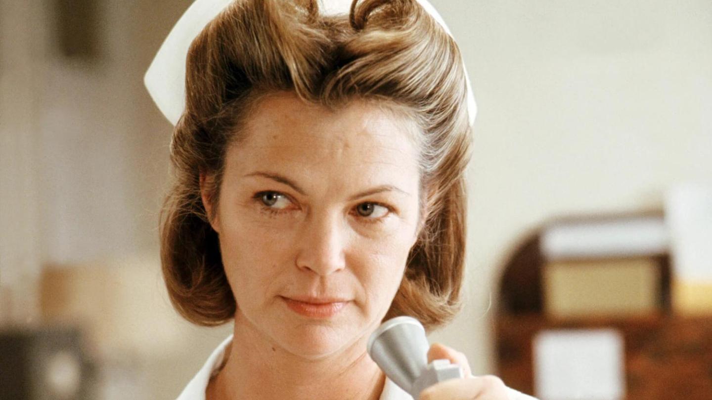 Y t&aacute; Ratched cũng mang về cho Louise Fletcher giải nữ vien ch&iacute;nh xuất sắc nhất gải Oscar 