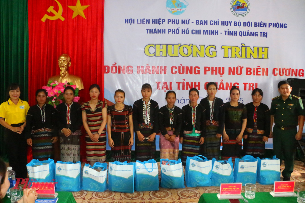 Chương tr&igrave;nh &ldquo;Đồng h&agrave;nh c&ugrave;ng phụ nữ bi&ecirc;n cương&rdquo; năm 2025 &ndash; một hoạt động c&oacute; &yacute; nghĩa s&acirc;u sắc, kh&eacute;p lại giai đoạn 5 năm 2021&ndash;2025 v&agrave; mở đầu cho h&agrave;nh tr&igrave;nh mới