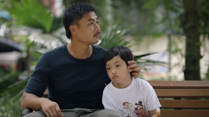 Diển xuất của Duy Hưng v&agrave; b&eacute; Kh&ocirc;i Nguy&ecirc;n lấy nước mắt người xem 