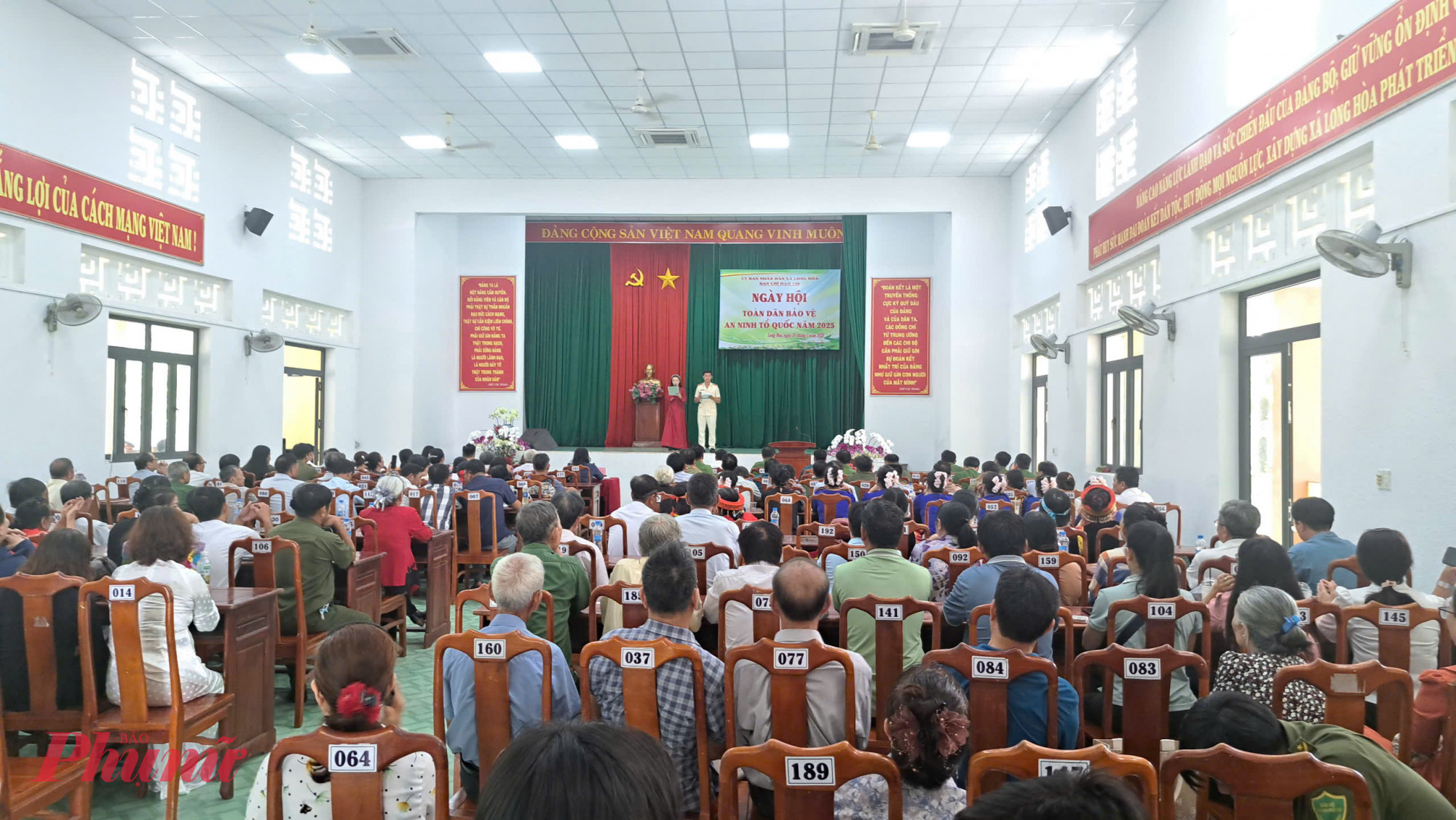 Quang cảnh ng&agrave;y hội Ng&agrave;y hội to&agrave;n d&acirc;n bảo vệ an ninh Tổ quốc 