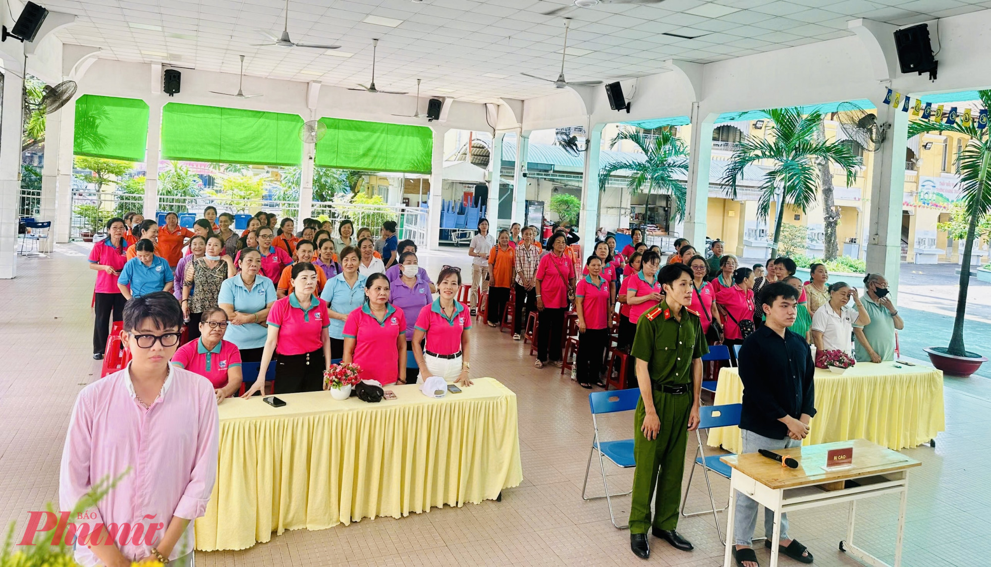 Th&ocirc;ng qua phi&ecirc;n t&ograve;a giả định, người d&acirc;n được tiếp cận kiến thức ph&aacute;p luật một c&aacute;ch sinh động, trực quan, từ đ&oacute; n&acirc;ng cao &yacute; thức cảnh gi&aacute;c, chủ động ph&ograve;ng ngừa tội phạm mua b&aacute;n người,  một loại tội phạm nguy hiểm, xuy&ecirc;n quốc gia v&agrave; ng&agrave;y c&agrave;ng diễn biến phức tạp.