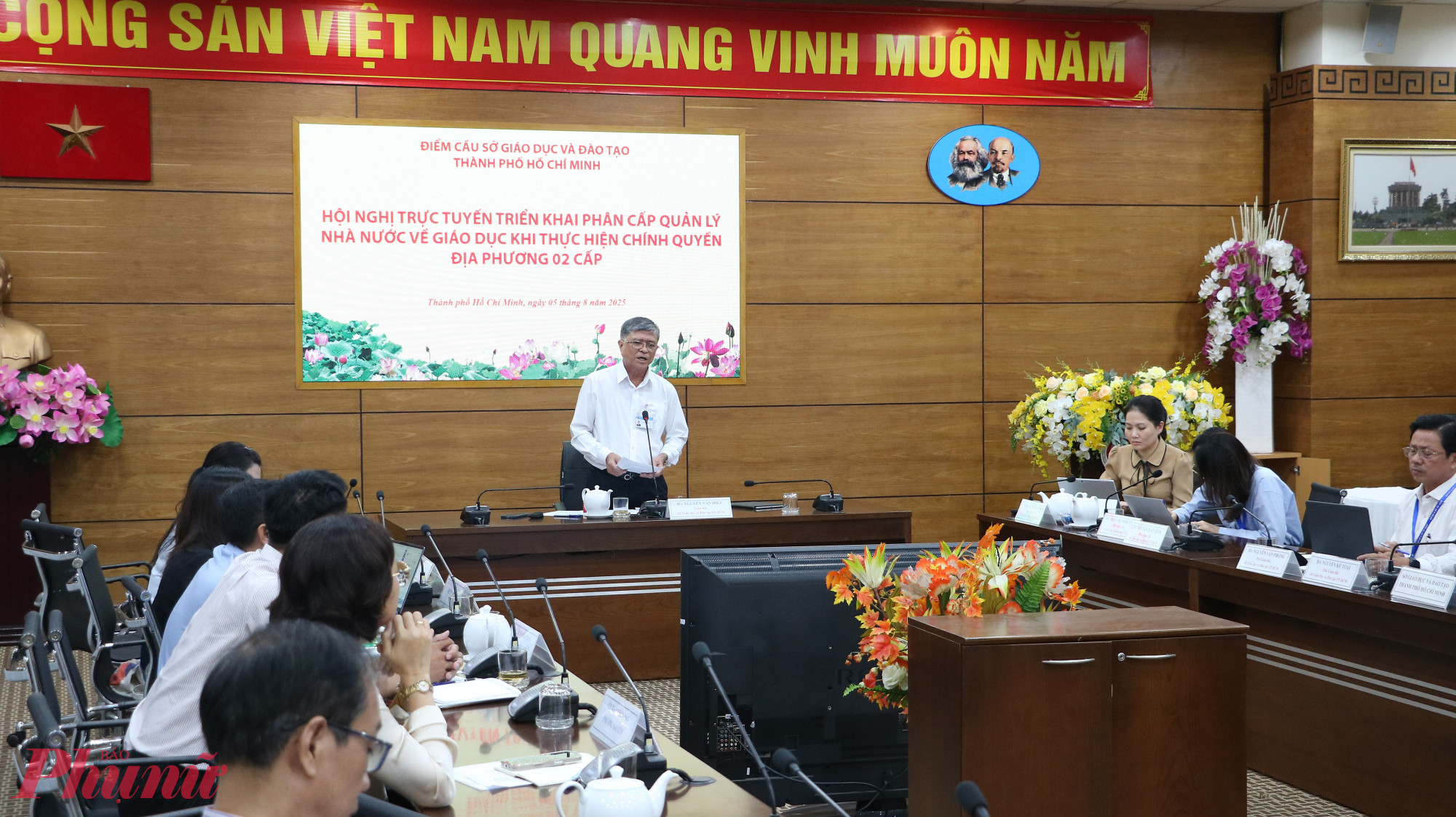 &Ocirc;ng Nguyễn Văn Hiếu - Gi&aacute;m đốc Sở GD-ĐT TPHCM - ph&aacute;t biểu từ điểm cầu Sở GD-ĐT TPHCM - Ảnh: Trang Thư