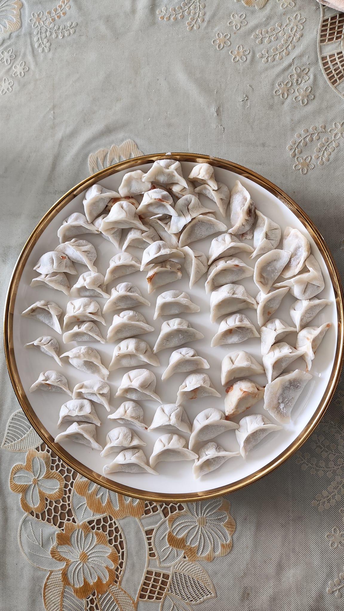 Dĩa sủi cảo 66 chiếc con d&acirc;u tự tay l&agrave;m mừng sinh nhật mẹ chồng (Ảnh: Nh&acirc;n vật cung cấp)