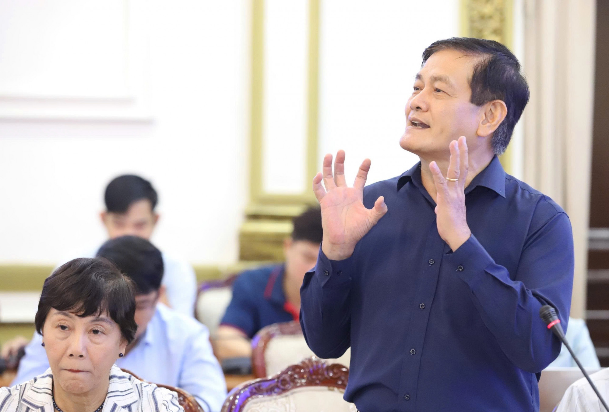 Tiến sĩ, kiến tr&uacute;c sư Ng&ocirc; Viết Nam Sơn g&oacute;p &yacute; dự thảo văn kiện Đại hội Đại biểu Đảng bộ TPHCM - Ảnh: Thanh T&acirc;m