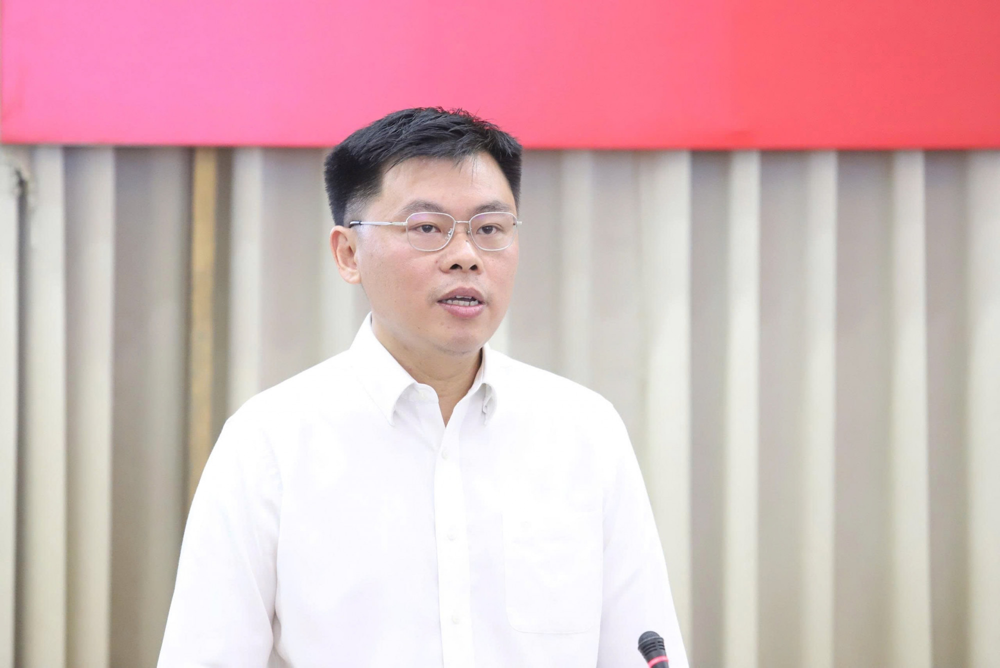 TS Trương Minh Huy Vũ, Viện trưởng Viện Nghi&ecirc;n cứu ph&aacute;t triển TPHCM, cho biết TPHCM hướng đến Trung t&acirc;m lớn của ch&acirc;u &Aacute; v&agrave;o năm 2045 - Ảnh: Thanh T&acirc;m