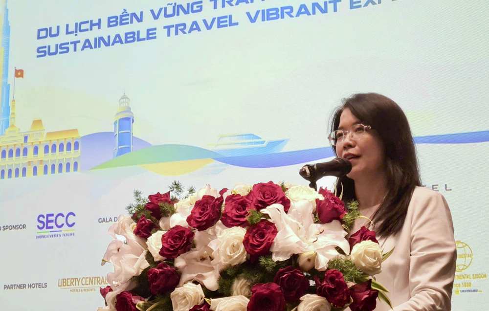 B&agrave; Nguyễn Thị &Aacute;nh Hoa - Gi&aacute;m đốc Sở Du lịch TPHCM th&ocirc;ng tin tại buổi họp b&aacute;o Hội chợ du lịch quốc tế TPHCM (ITE HCMC 2025). Ảnh: Quốc Th&aacute;i