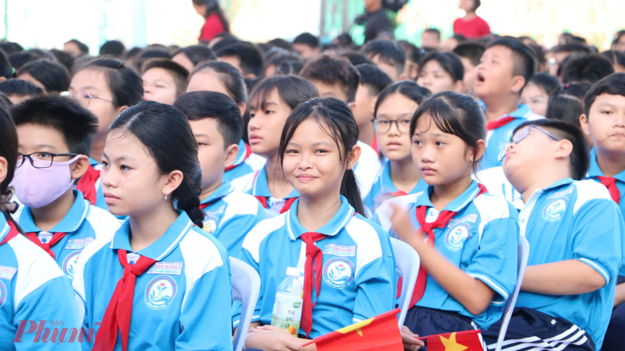 Học sinh Trường THCS B&igrave;nh Trị Đ&ocirc;ng B, TPHCM trong lễ khai giảng năm học 2024-2025. Ảnh: Trang Thư