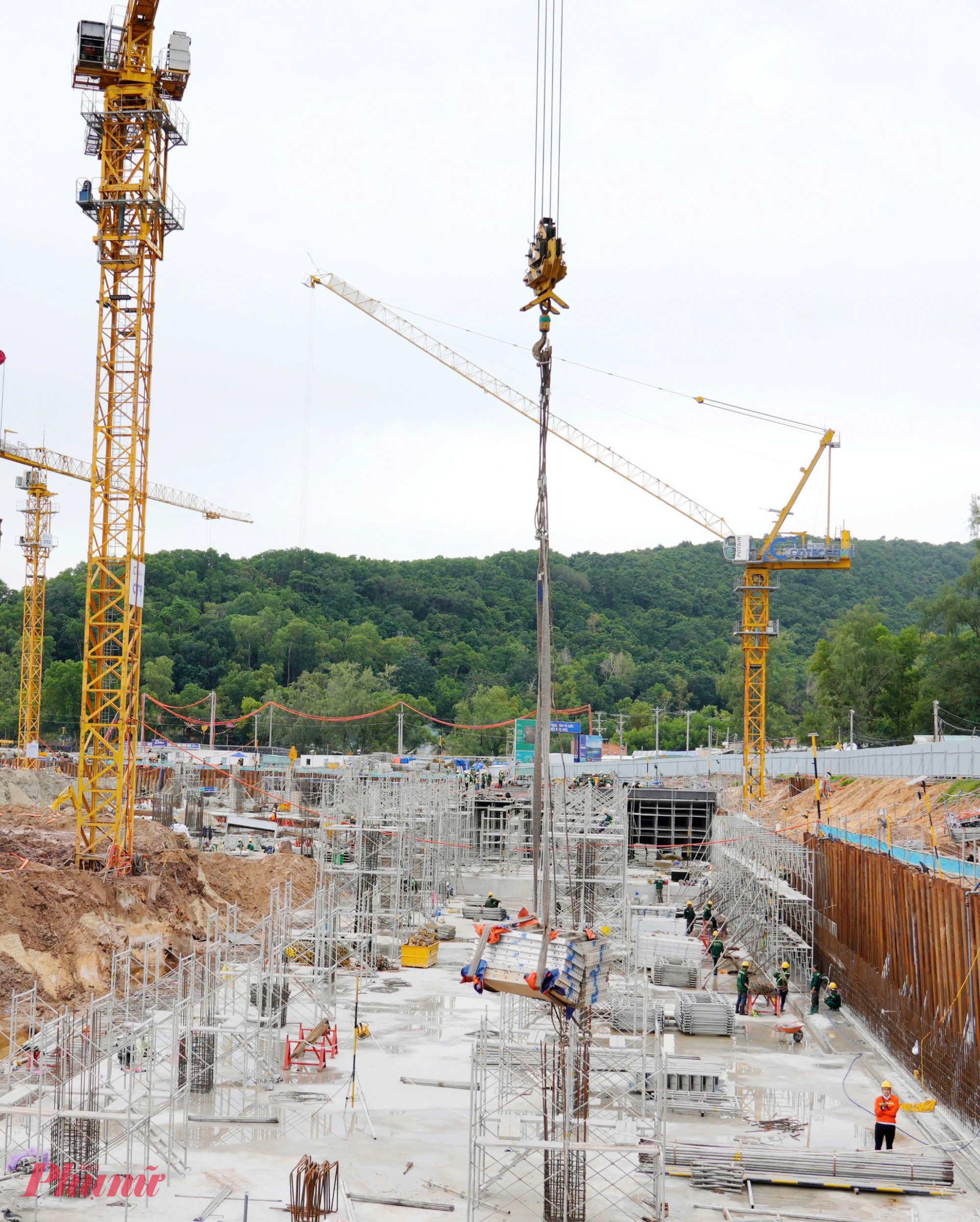 Chậm tiến độ dự &aacute;n APEC 2027, người đứng đầu c&aacute;c sở ng&agrave;nh phải chịu tr&aacute;ch nhiệm - Ảnh Ph&uacute; Hữu