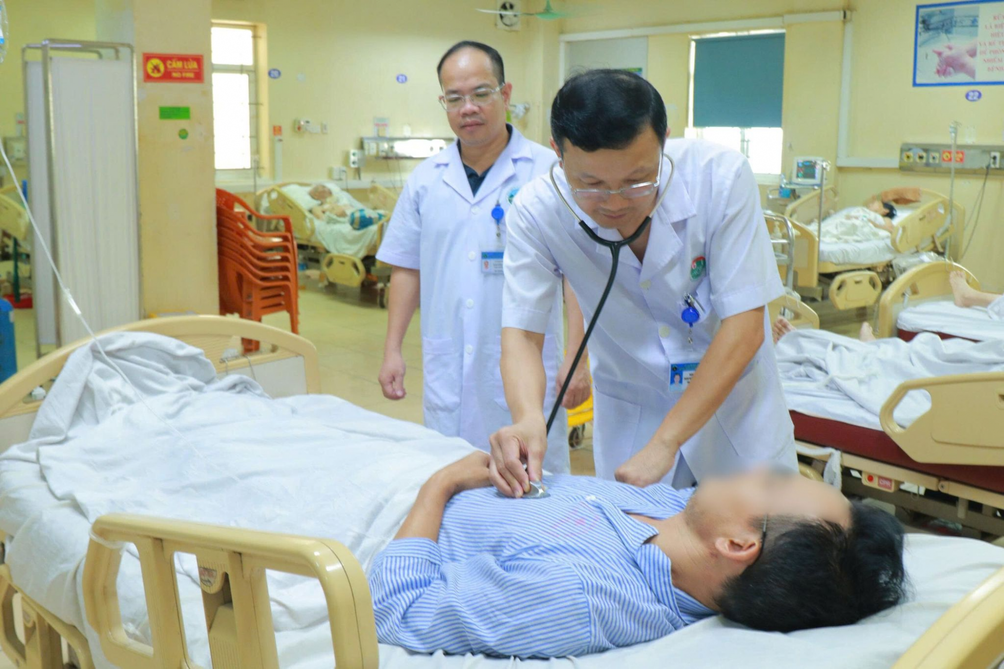 Sau 9 ng&agrave;y điều trị t&iacute;ch cực, sức khỏe bệnh nh&acirc;n T. đ&atilde; ổn định v&agrave; c&oacute; thể xuất viện trong &iacute;t ng&agrave;y tới - Ảnh: Tuấn Dũng