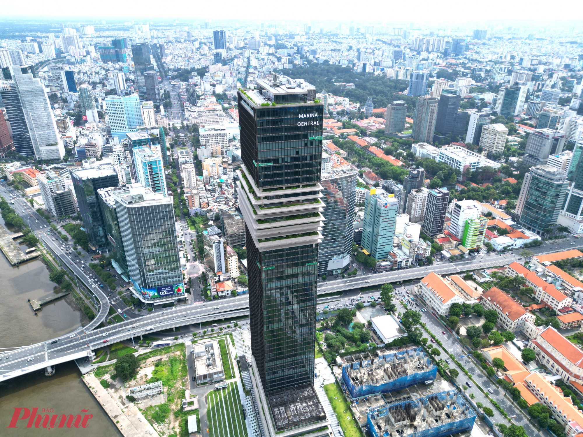 T&ograve;a nh&agrave; Trung t&acirc;m T&agrave;i ch&iacute;nh quốc tế Saigon Marina (Saigon Marina IFC), tọa lạc tại số 2 T&ocirc;n Đức Thắng, phường S&agrave;i G&ograve;n, TPHCM ch&iacute;nh thức kh&aacute;nh th&agrave;nh. 