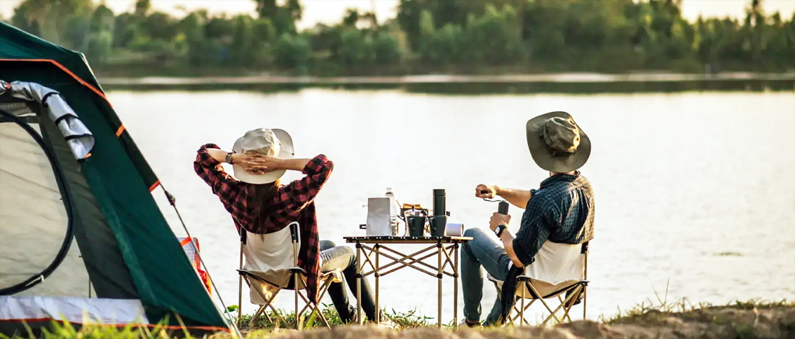 Trong khi nhiều người trẻ tận dụng mọi lợi thế để t&igrave;m đến th&agrave;nh c&ocirc;ng th&igrave; một nh&oacute;m người chọn c&aacute;ch sống nhẹ nh&agrave;ng, thanh thản - Nguồn ảnh minh họa: Getty