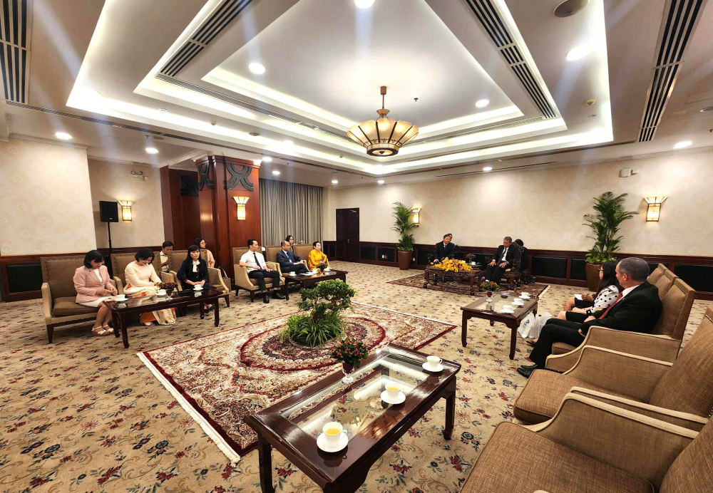 To&agrave;n cảnh buổi tiếp 