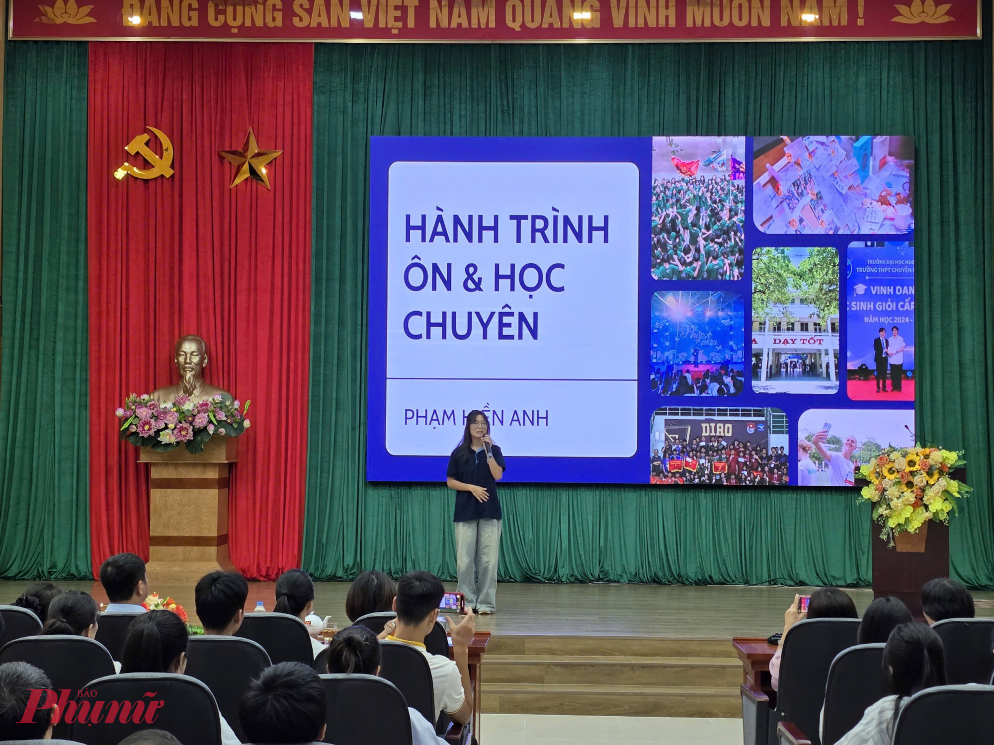 Trước đ&oacute;, từ giữa th&aacute;ng 8, trường đ&atilde; tổ chức tổ chức buổi nhiều buổi tọa đ&agrave;m với học sinh v&agrave; phụ huynh khối lớp 9, qua đ&oacute; đ&atilde; mang đến cho c&aacute;c em học sinh những kinh nghiệm qu&yacute; b&aacute;u về c&aacute;ch học, c&aacute;ch r&egrave;n luyện kỹ năng, cũng như b&iacute; quyết để vượt qua &aacute;p lực, theo đuổi đam m&ecirc; v&agrave; tự tin khẳng định bản th&acirc;n, sẵn s&agrave;ng cho 1 năm học nỗ lực để vượt vũ m&ocirc;n. Ảnh: nh&agrave; trường cung cấp.