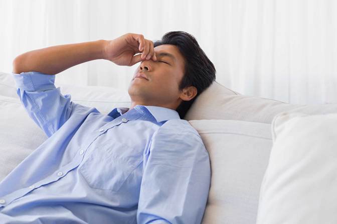 T&ocirc;i biết chồng kh&oacute; xử nhưng t&ocirc;i sợ t&iacute;nh 