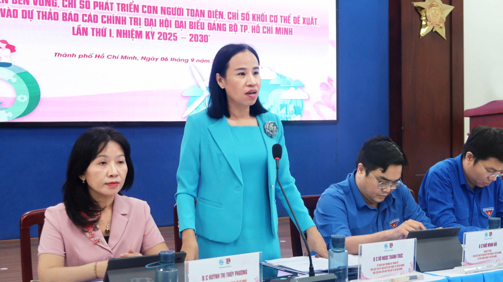 Chủ tịch Hội LHPN TPHCM Võ Ngọc Thanh Trúc phát biểu tại buổi tọa đàm