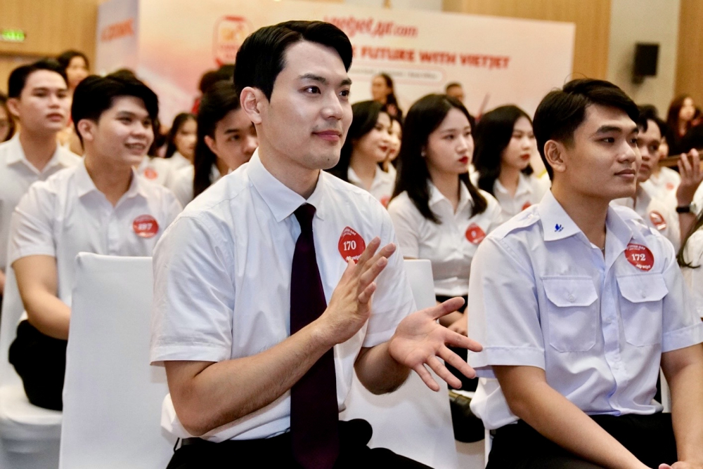 C&aacute;c ứng vi&ecirc;n đến từ khắp thế giới với t&igrave;nh y&ecirc;u v&agrave; ước mơ chinh phục bầu trời đ&atilde; c&ugrave;ng gặp nhau tại Sky Career Day 2025 - Ảnh: Vietjet