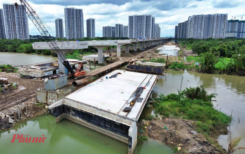 Khi ho&agrave;n th&agrave;nh, tuyến đường kh&ocirc;ng chỉ giải tỏa &aacute;ch tắc m&agrave; c&ograve;n h&igrave;nh th&agrave;nh trục ph&aacute;t triển đ&ocirc; thị mới