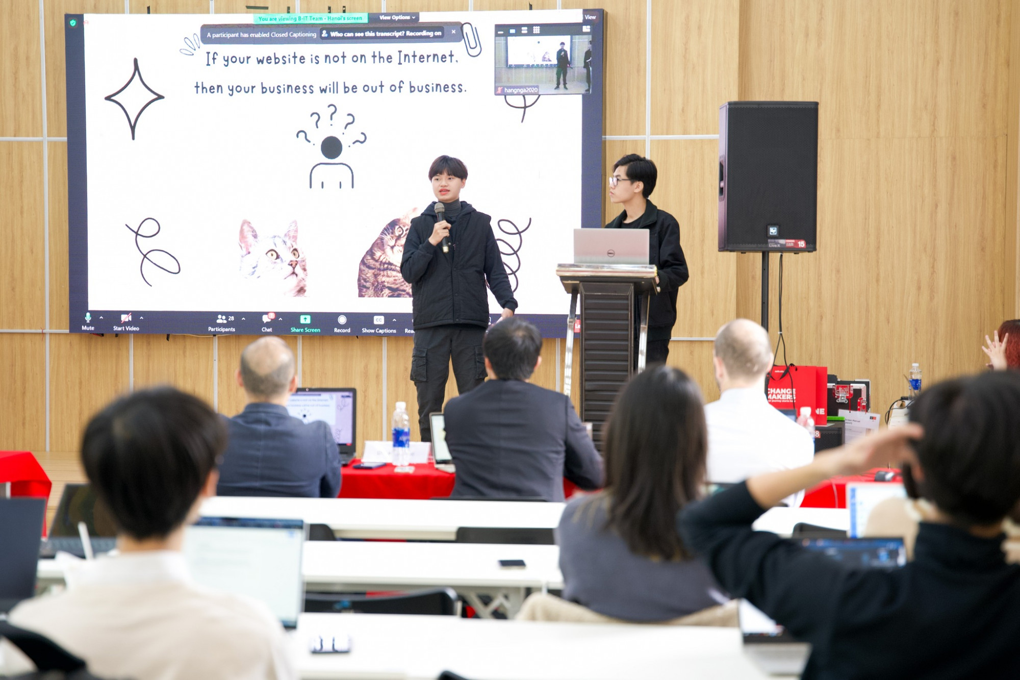 Sinh vi&ecirc;n theo học chương tr&igrave;nh li&ecirc;n kết quốc tế. Ảnh: Swinburne