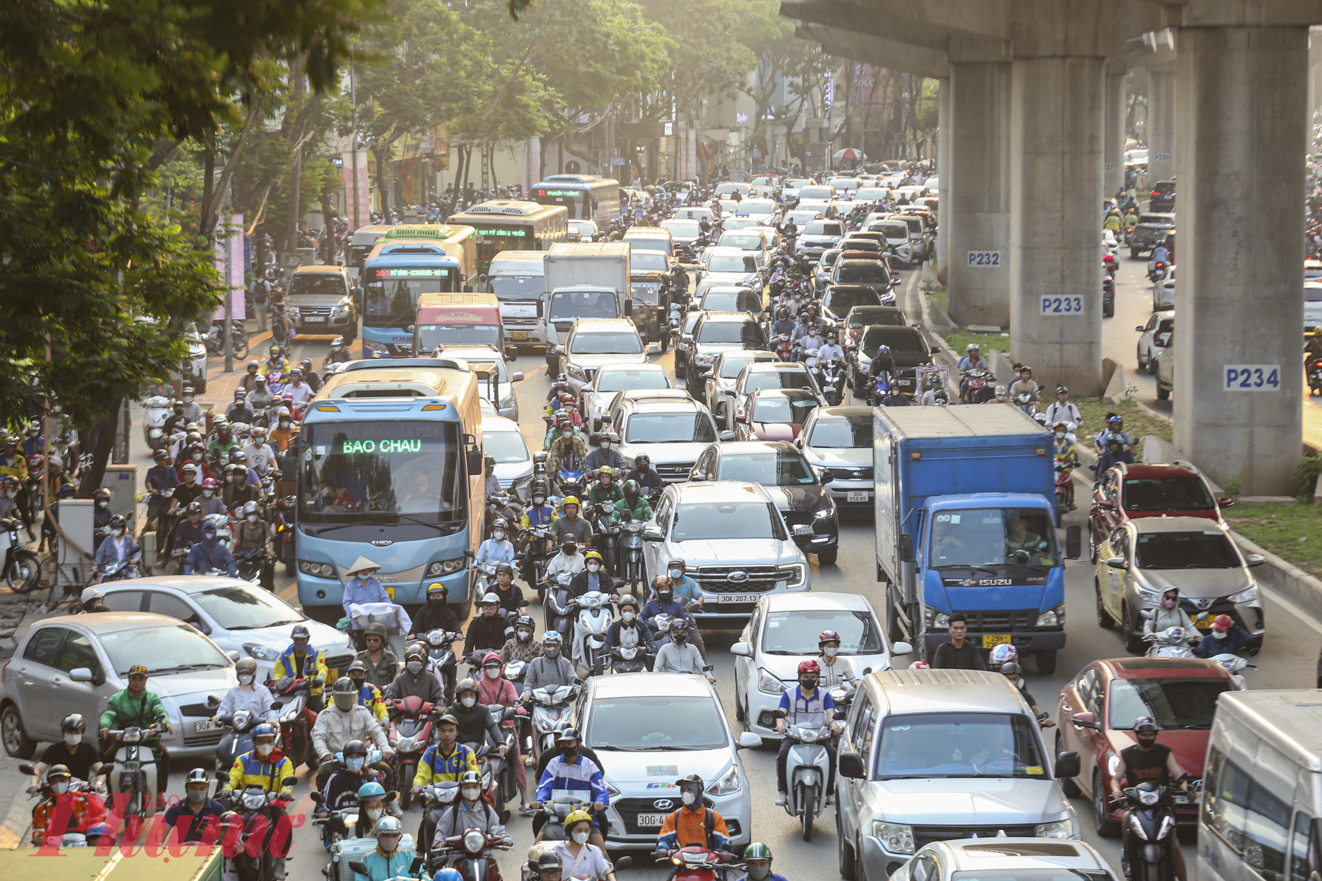 Bộ T&agrave;i ch&iacute;nh dự thảo Nghị định sửa đổi về thu ph&iacute; đường bộ - ảnh minh họa: Anh Ngọc