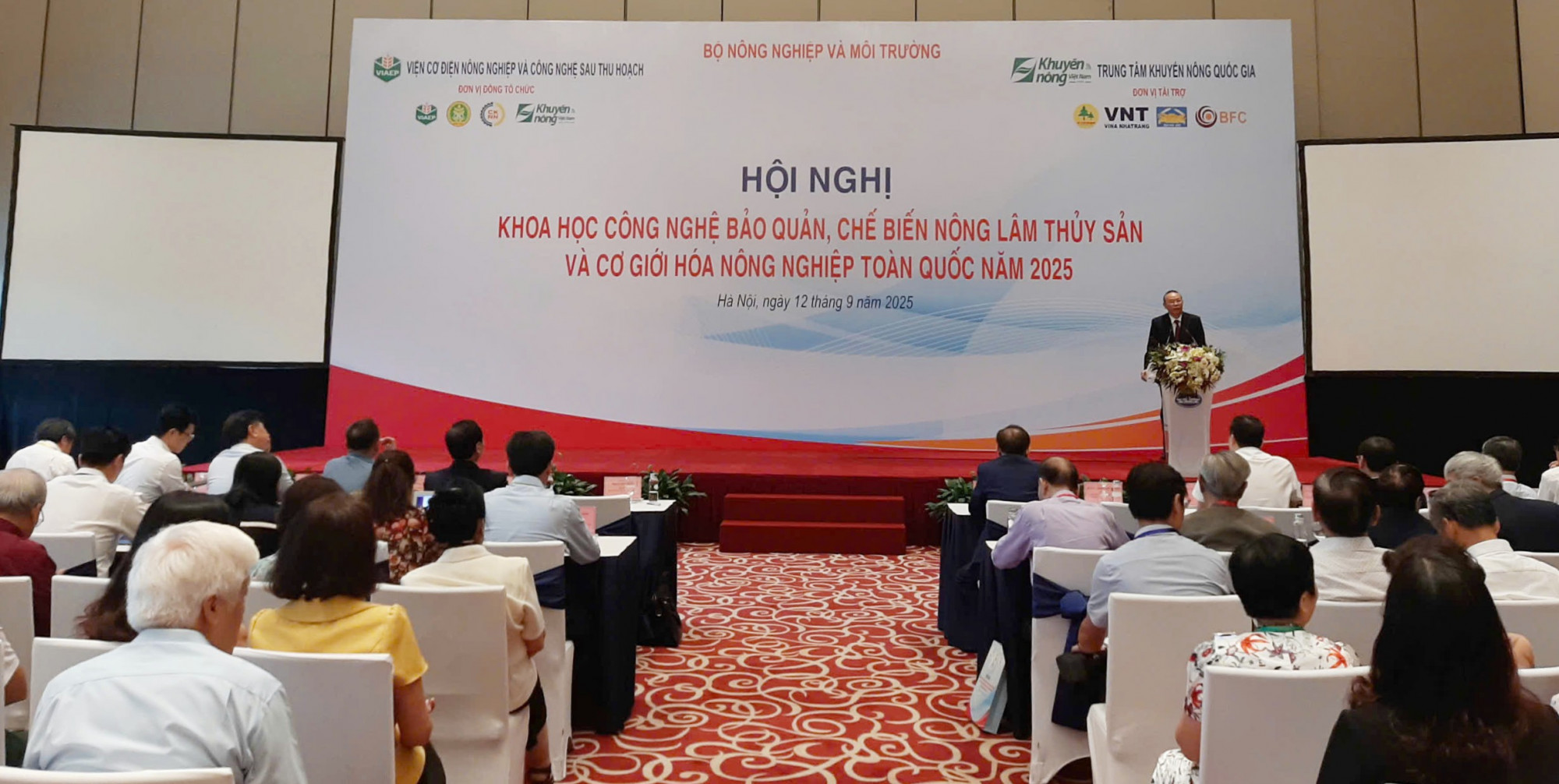 Quang cảnh hội nghị. Ảnh: Thanh Tr&agrave;