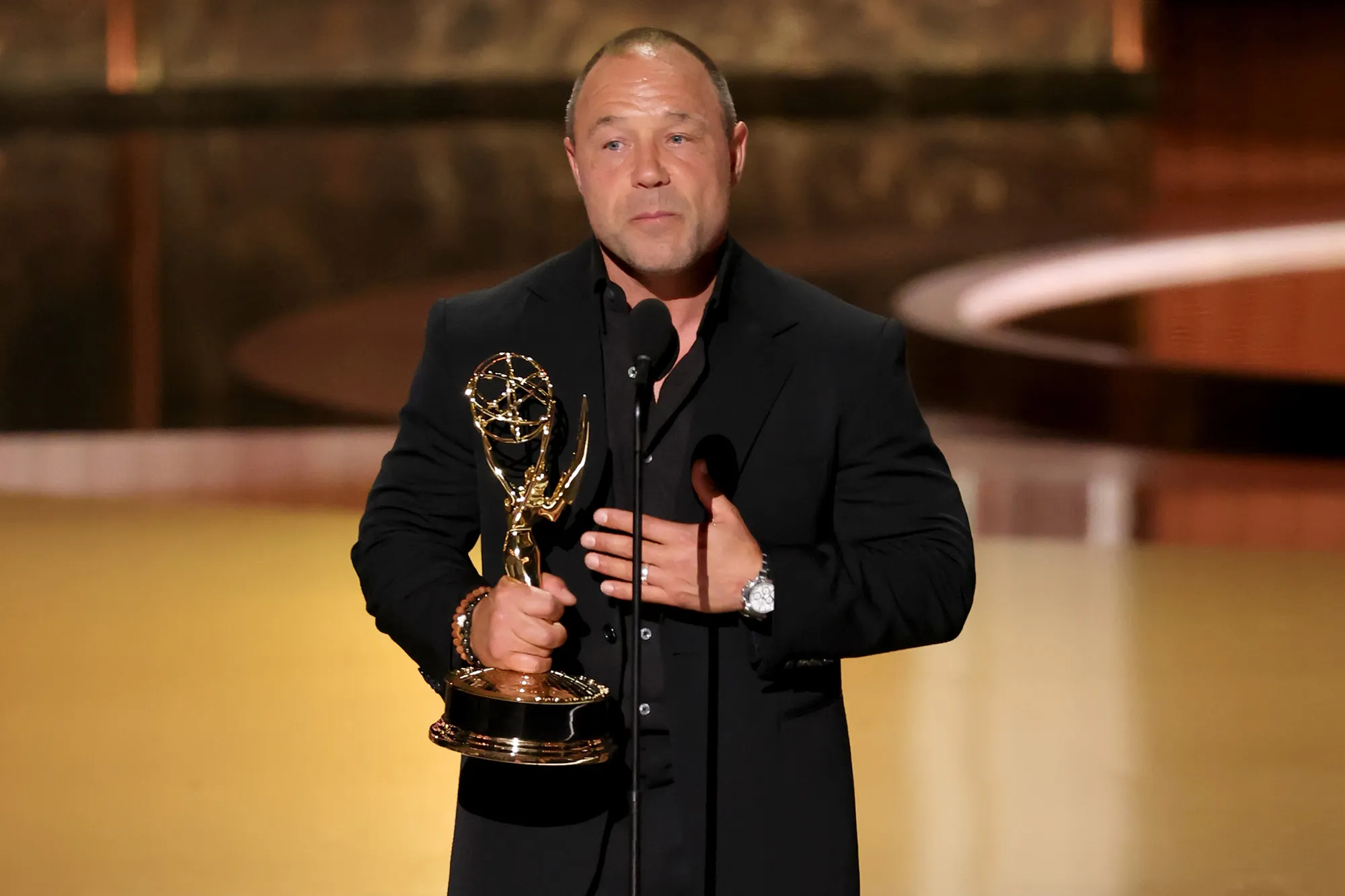 Stephen Graham chiến thắng thuyết phục hạng mục Nam ch&iacute;nh xuất sắc trong loạt phim giới hạn (Limited or Anthology Series