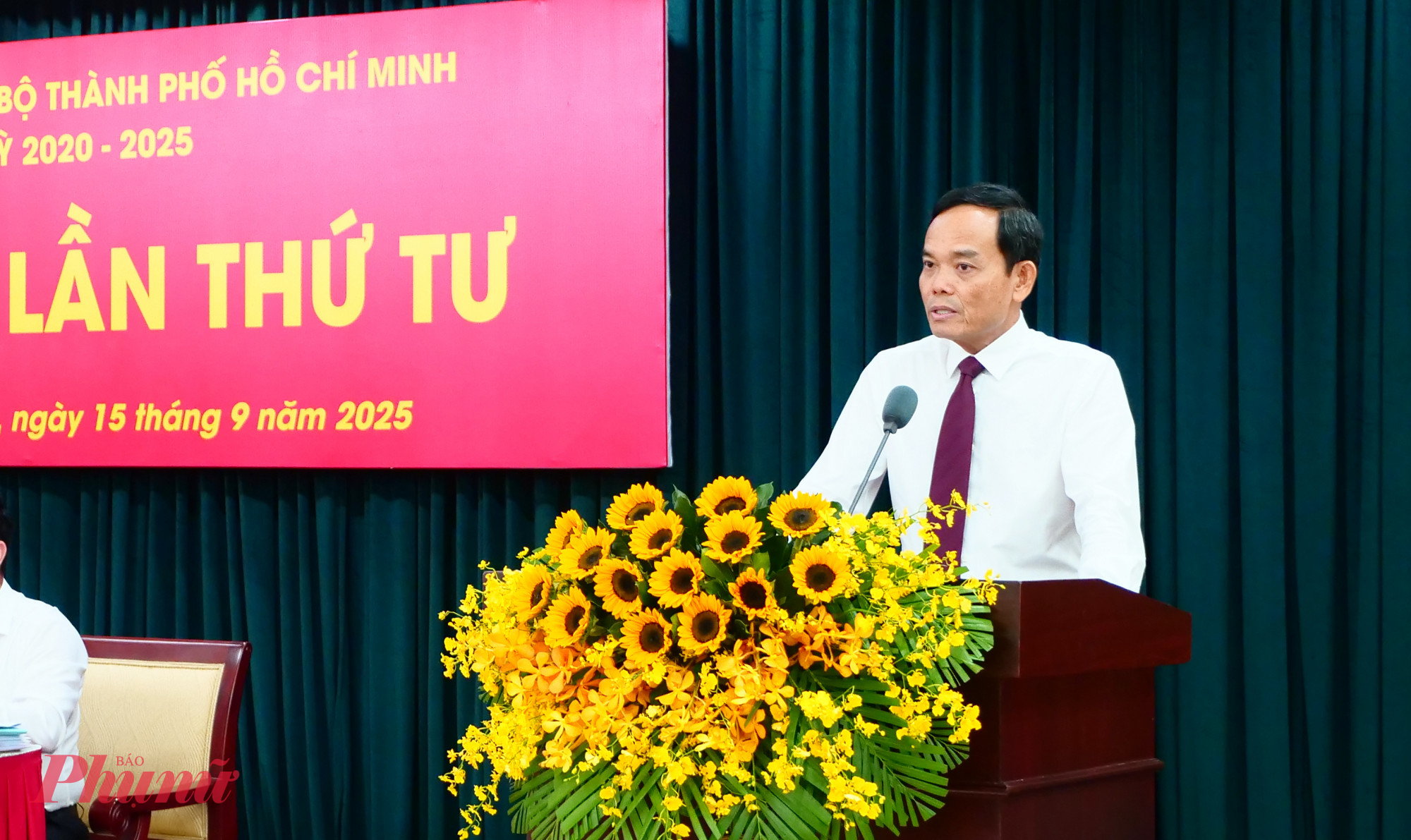 B&iacute; thư Th&agrave;nh ủy TPHCM Trần Lưu Quang - ph&aacute;t biểu tại hội nghị 