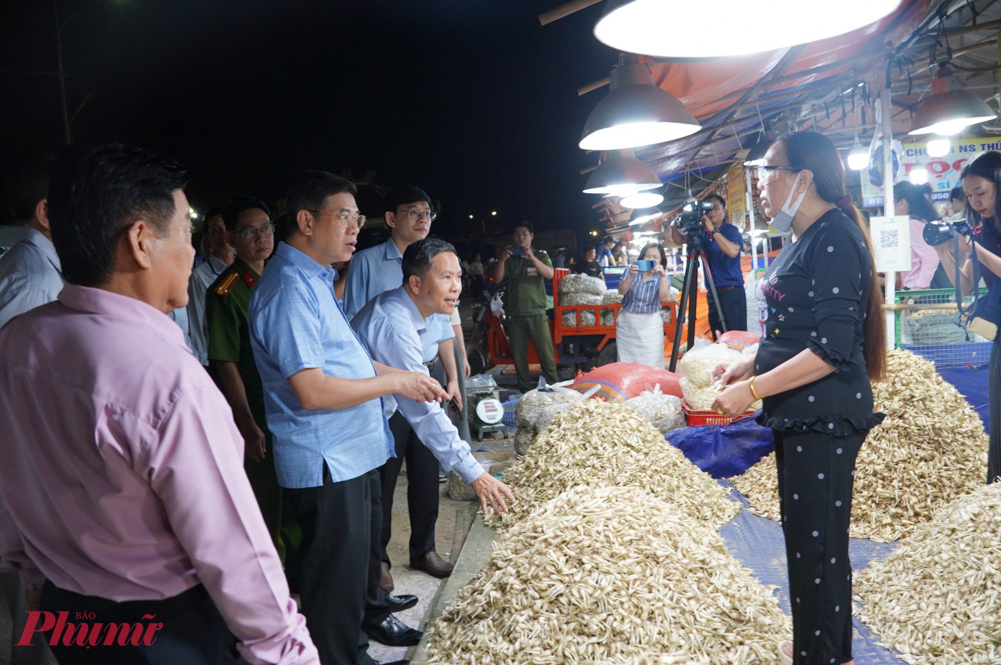 C&aacute;c mặt h&agrave;ng phục vụ tết tại chợ đầu mối Thủ Đức chưa ghi nhận gi&aacute; biến động