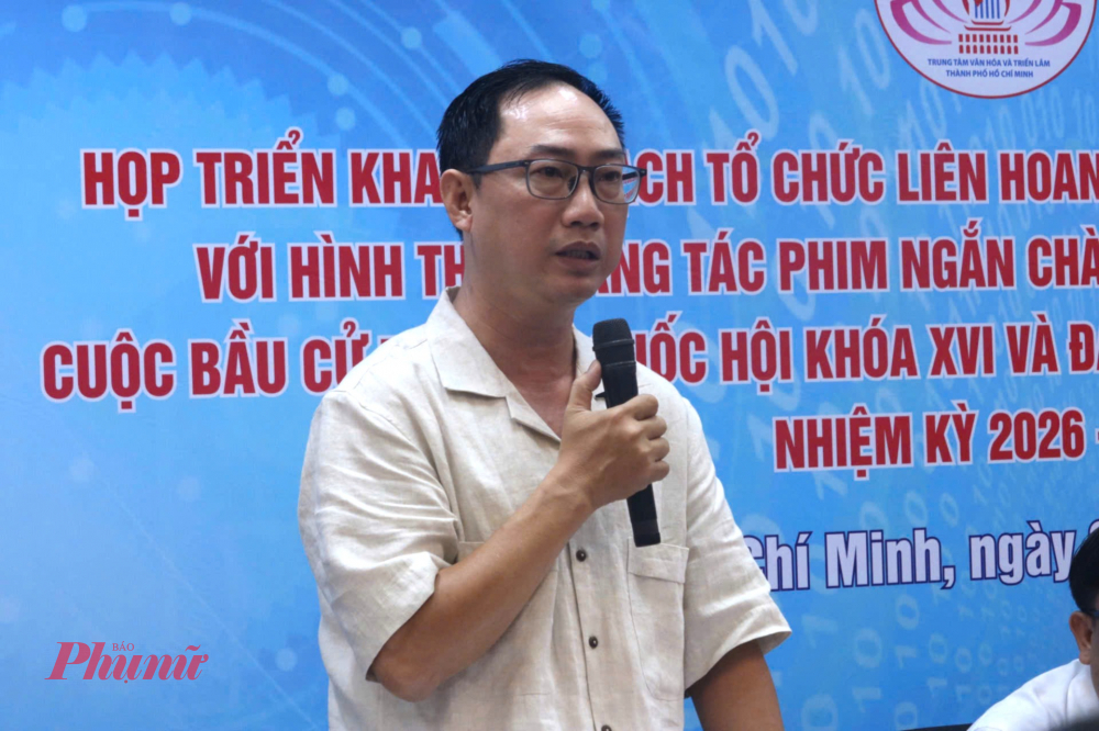 &Ocirc;ng Trịnh Đăng Khoa chia sẻ v&ecirc;̀ t&acirc;̀m quan trọng của hoạt đ&ocirc;̣ng tuy&ecirc;n truy&ecirc;̀n tr&ecirc;n n&ecirc;̀n tảng s&ocirc;́ - Ảnh: Phương Nhã