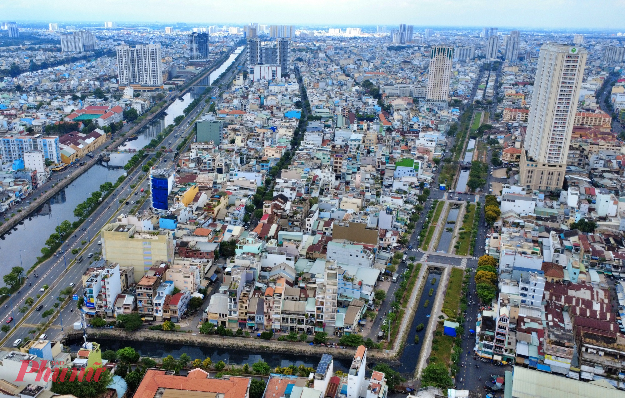 To&agrave;n cảnh k&ecirc;nh H&agrave;ng B&agrave;ng đ&atilde; mang diện mạo mới sau khi được cải tạo