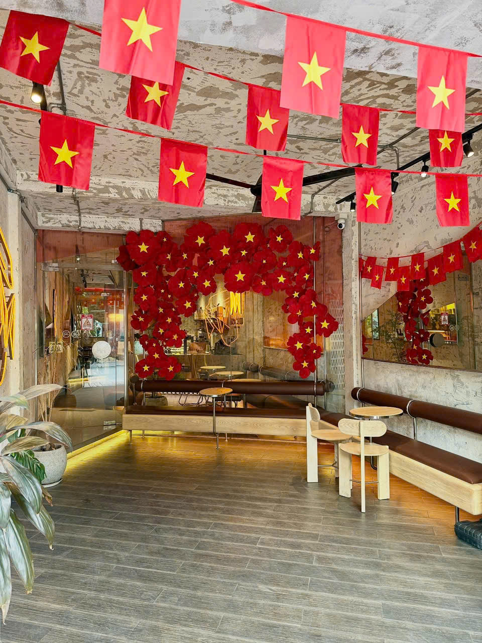 Mochu Coffee (834 Sư Vạn Hạnh, phường H&ograve;a Hưng) l&agrave; một qu&aacute;n c&agrave; ph&ecirc; d&agrave;nh cho những bạn trẻ cần một kh&ocirc;ng gian l&agrave;m việc hay học b&agrave;i,