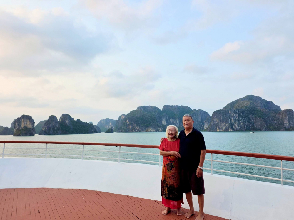 Khi y&ecirc;u thương mẹ, ba cũng dạy con rể c&aacute;ch n&acirc;ng niu con g&aacute;i m&igrave;nh. (Ảnh do nh&acirc;n vật cung cấp)