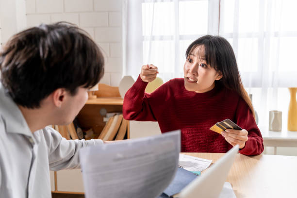 C&aacute;i kh&oacute; nhất kh&ocirc;ng nằm ở việc nh&igrave;n ra lỗi của người kia, m&agrave; ở c&aacute;ch m&igrave;nh n&oacute;i về lỗi đ&oacute; (ảnh: Getty Images)