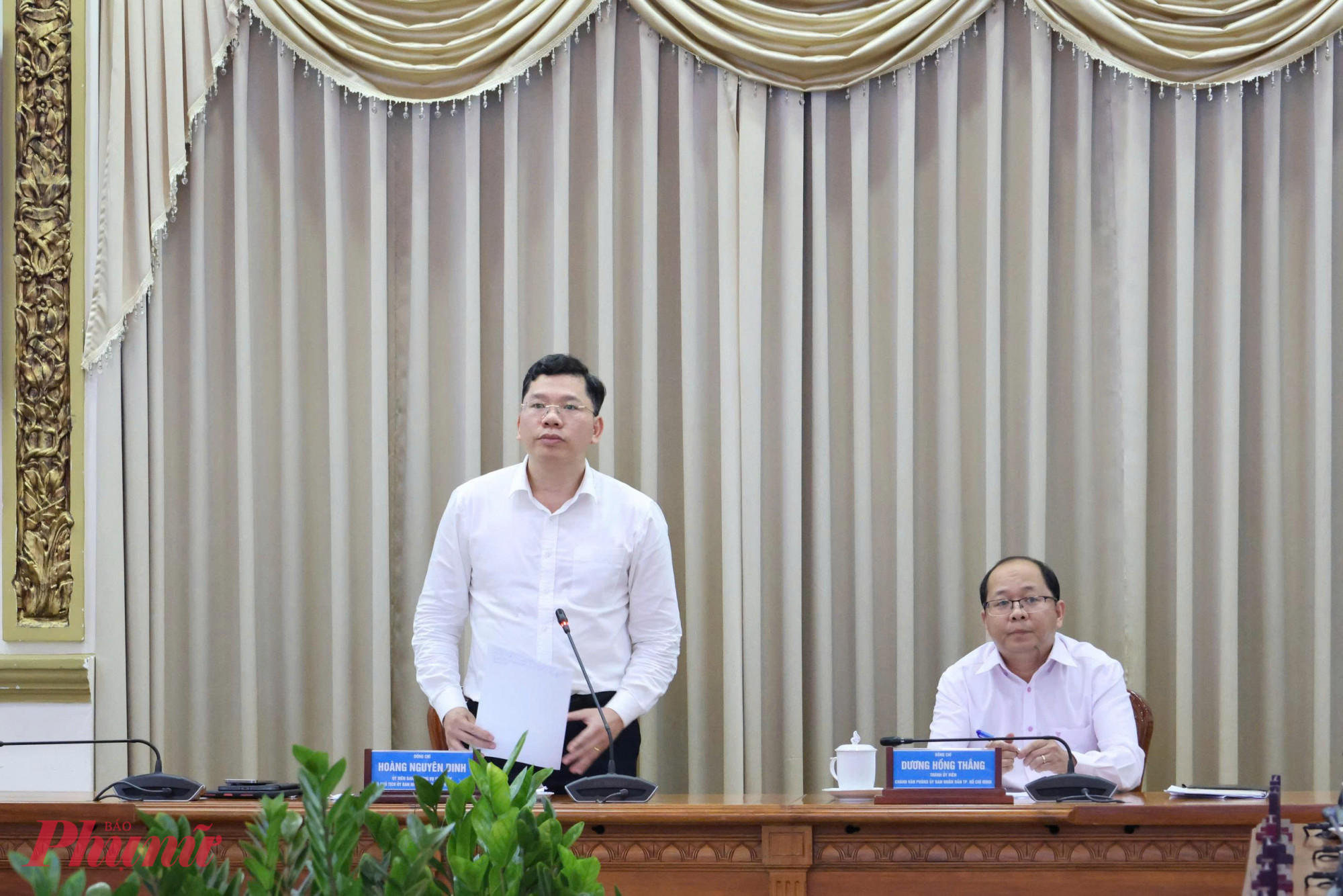 &Ocirc;ng Ho&agrave;ng Nguy&ecirc;n Dinh - Ph&oacute; chủ tịch UBND TPHCM chủ tr&igrave; hội nghị - Ảnh: T.T