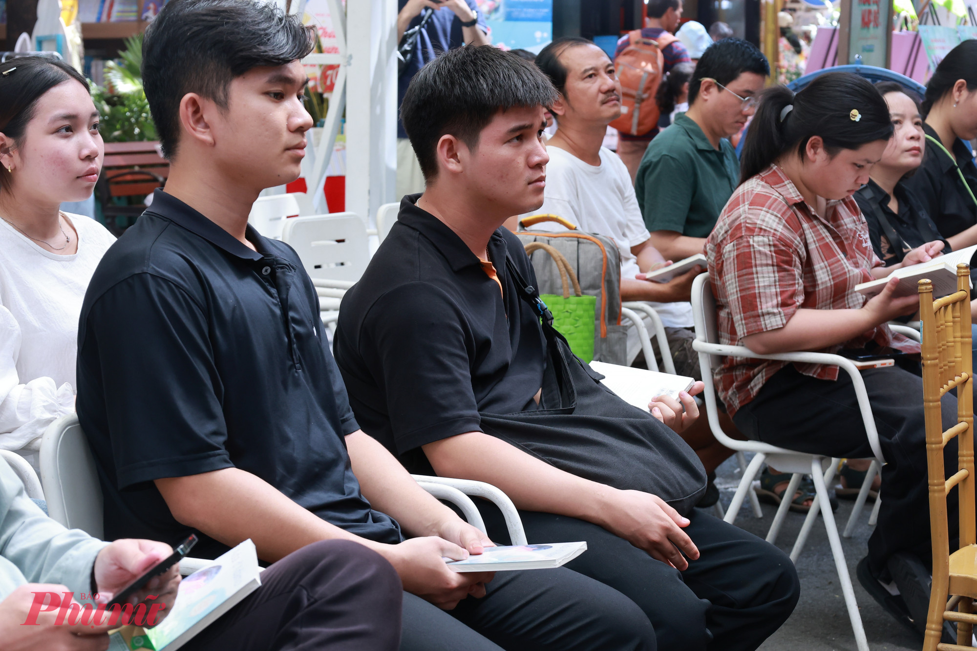 Nhiều độc giả đồng cảm trước th&ocirc;ng điệp về t&igrave;nh mẫu tử trong cuộc sống