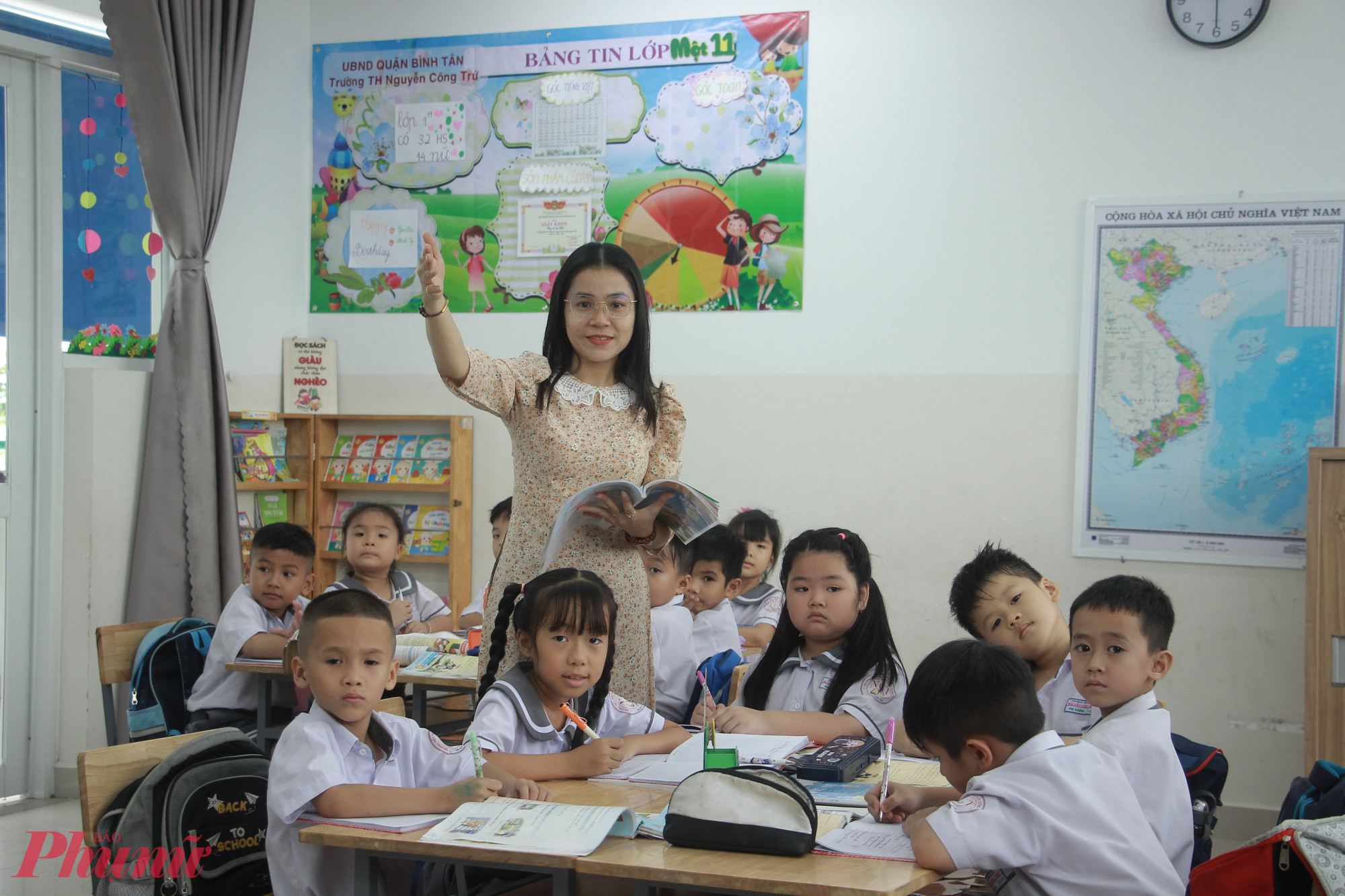 Nh&agrave; gi&aacute;o, c&aacute;n bộ quản l&yacute; gi&aacute;o dục được hưởng phụ cấp ưu đ&atilde;i mới từ 1/1/2026 - Ảnh: N.L