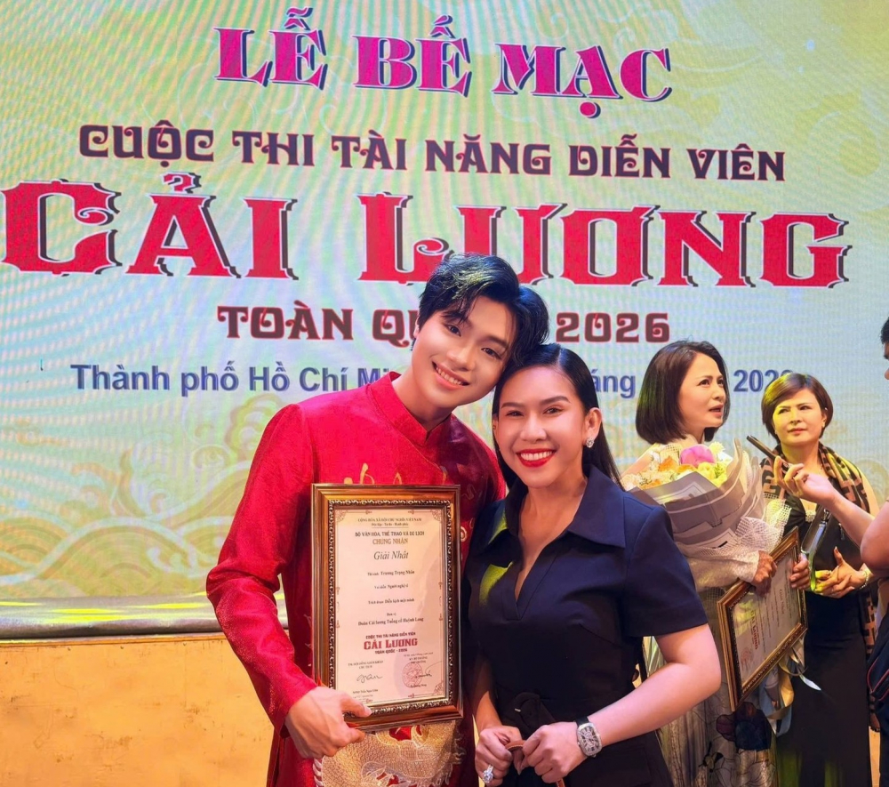 Nghệ sĩ Bình Tinh chúc mừng con trai Trọng Nhân