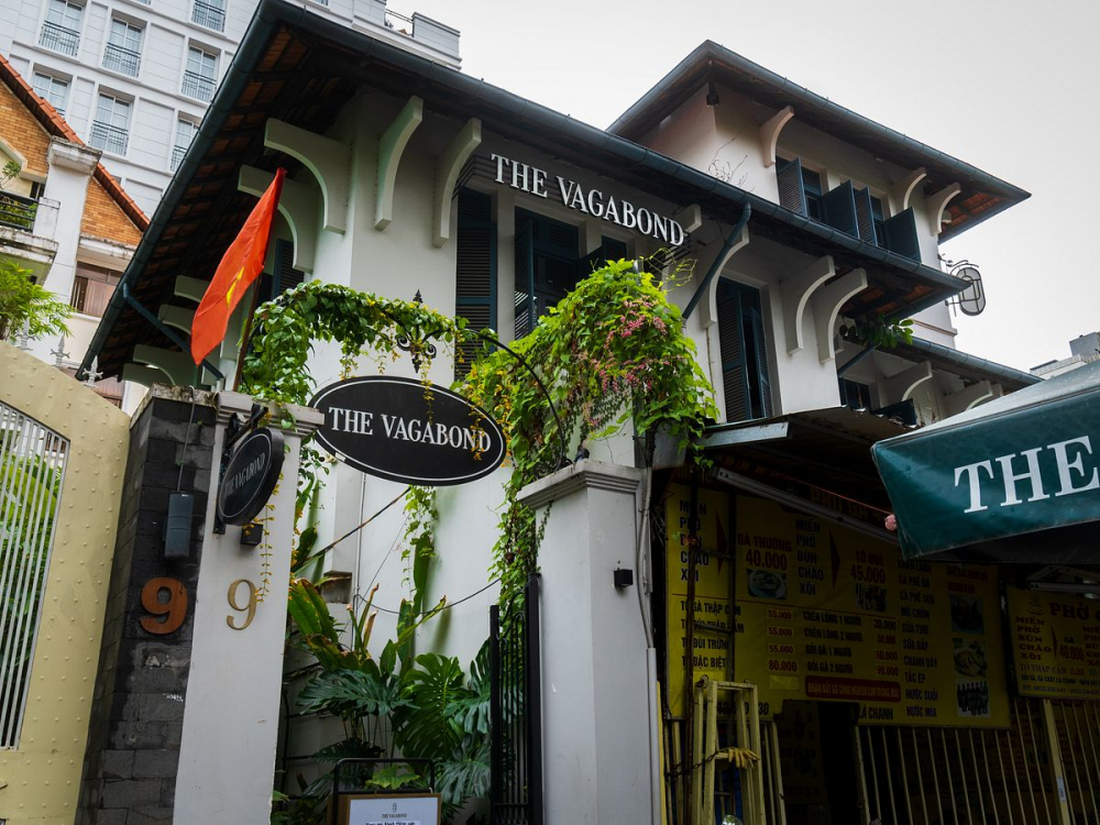 The Vagabond nổi bật bởi vẻ đẹp cổ điển của một căn biệt thự Pháp giữa lòng Sài Gòn - Ảnh: @The Vagabond