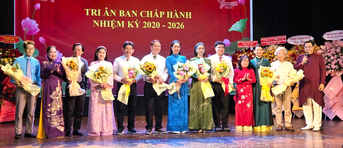Hội S&acirc;n khấu TPHCM ra mắt ban chấp h&agrave;nh nhiệm kỳ 2026-2031 - ẢNH: NGỌC TUYẾT