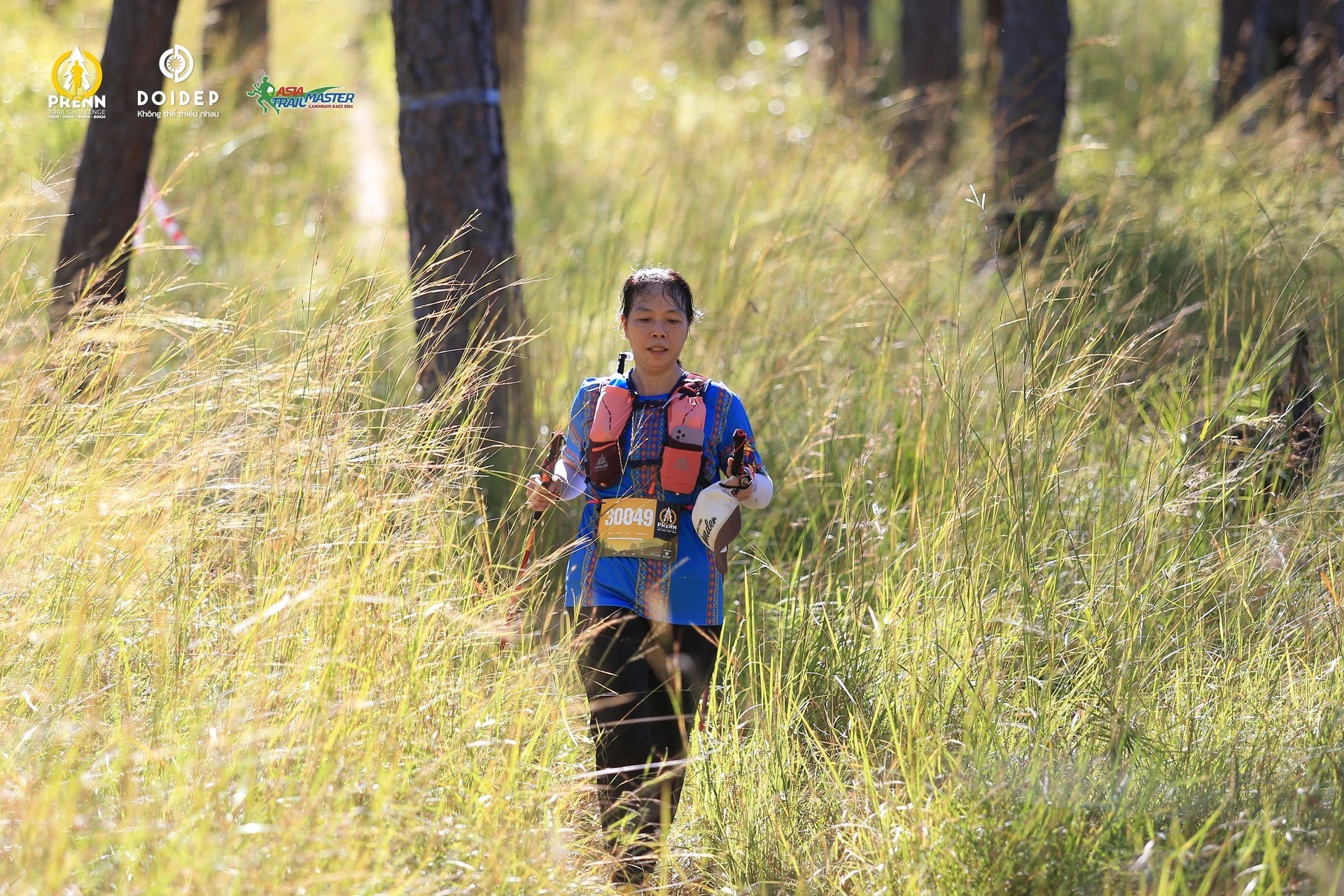 Lần đầu ti&ecirc;n đăng k&yacute; chạy trail, chị mạnh dạn đăng k&yacute; hẳn 30km