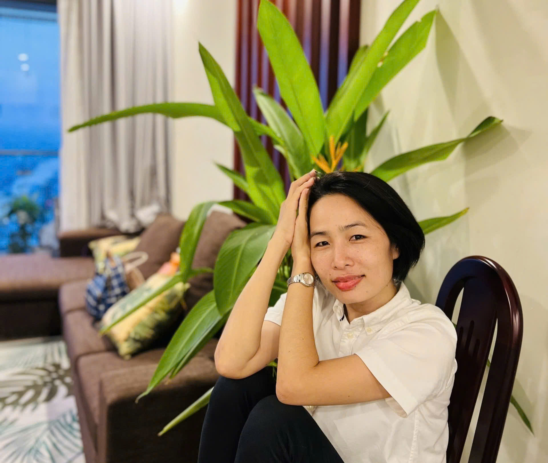Sau mỗi lần hiến t&oacute;c, t&ocirc;i đều thấy vui v&igrave; những sợi t&oacute;c m&igrave;nh n&acirc;ng niu suốt nhiều năm c&oacute; thể mang đến niềm vui cho người kh&aacute;c.