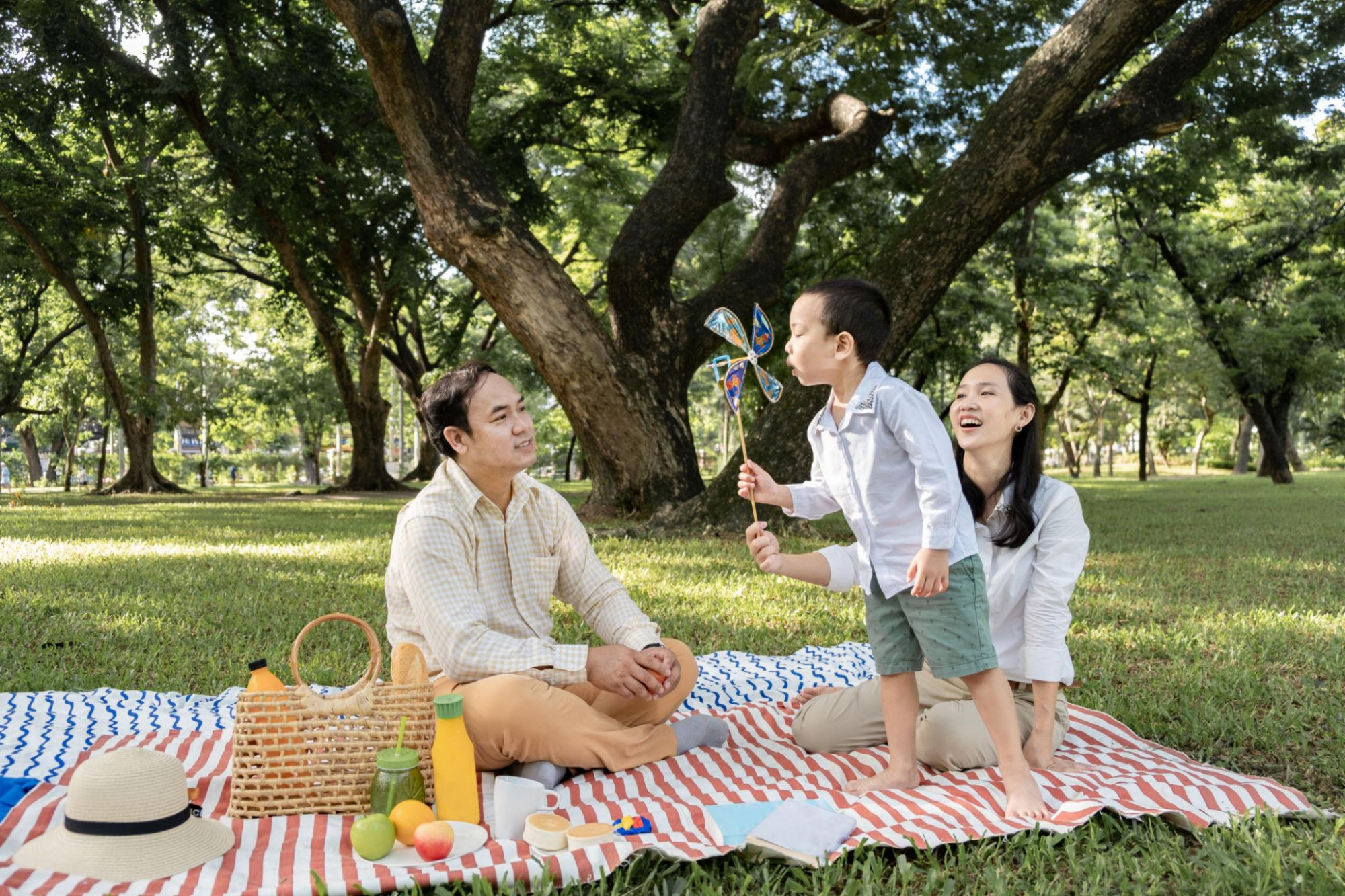 T&igrave;nh y&ecirc;u với mẹ đơn th&acirc;n thường bắt đầu từ hai người nhưng dần mở rộng th&agrave;nh c&acirc;u chuyện của cả một gia đ&igrave;nh - Ảnh: Getty Images