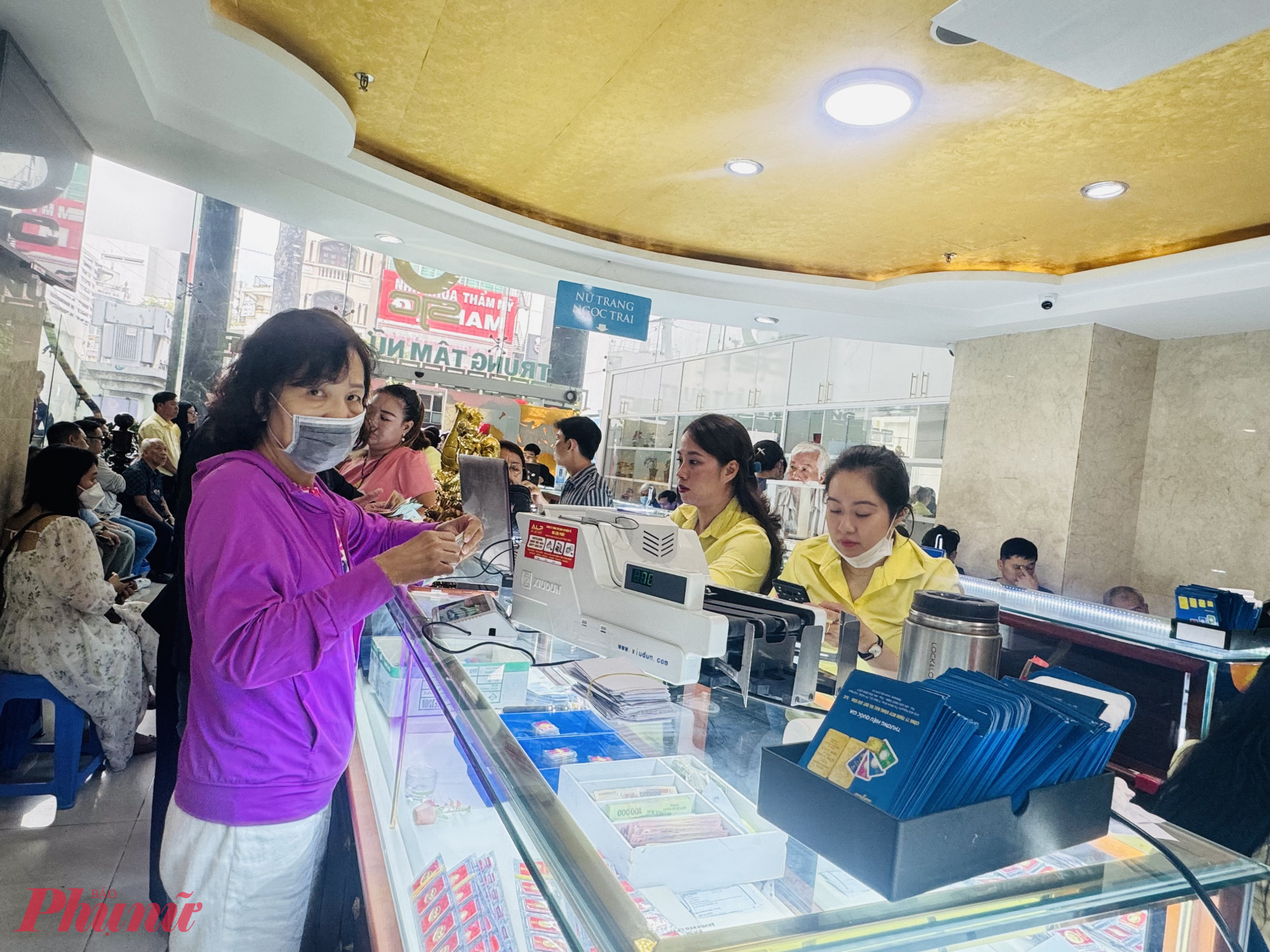 Giá vàng bật tăng trở lại