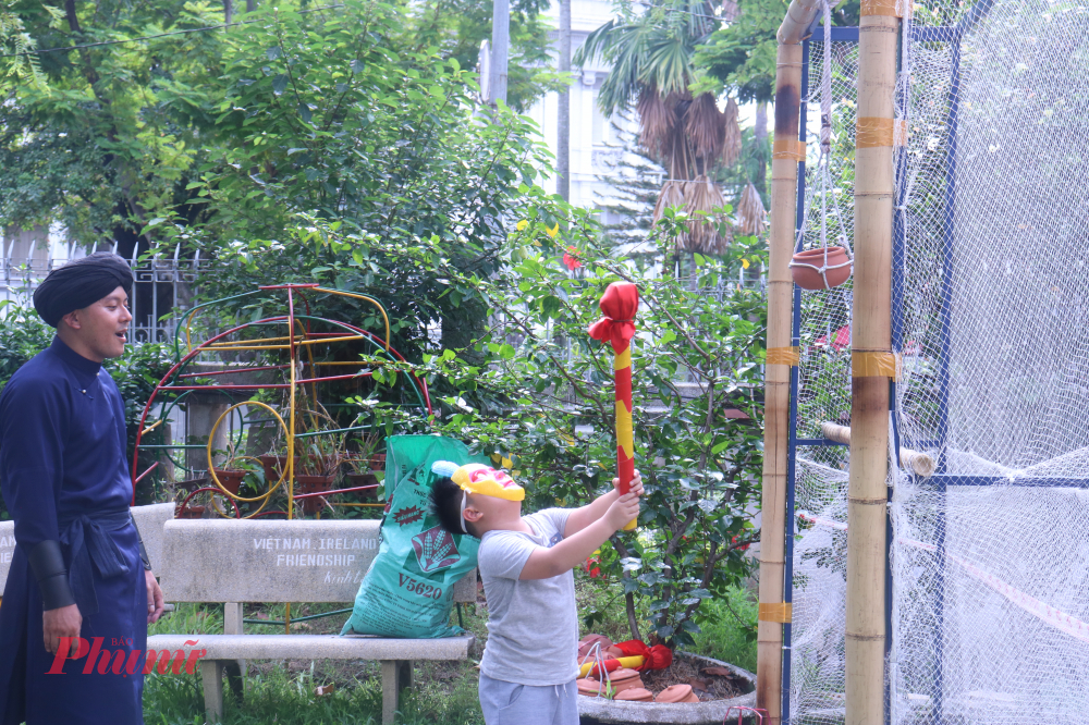 Chính nhờ những ngày h&ocirc;̣i sách như v&acirc;̣y đã giúp các em nhỏ có được m&ocirc;̣t mùa hè s&ocirc;i đ&ocirc;̣ng
